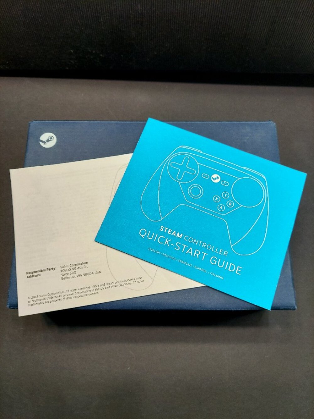Steam Controller - Picture 2 of 9